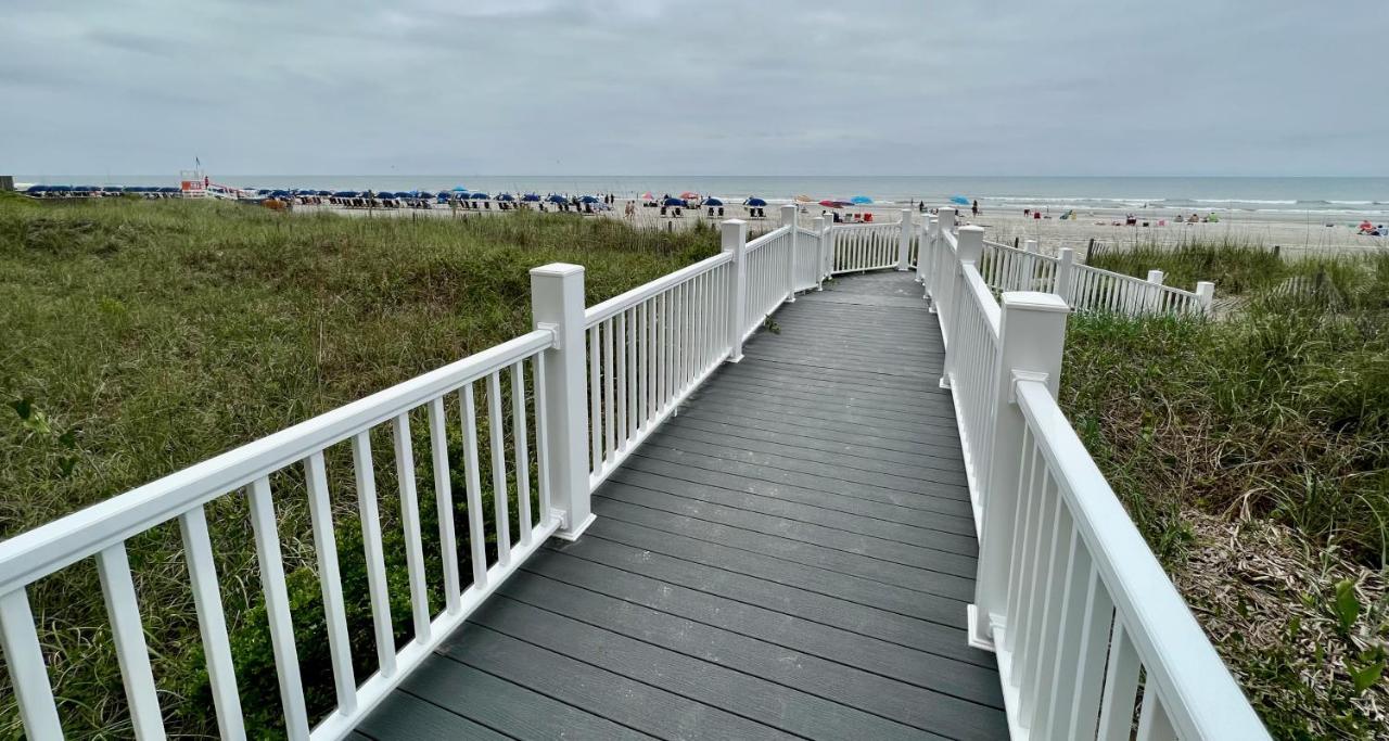 Oceanview Condo With Pool, Hot Tub, Balcony, Right On The Beach Myrtle Beach Eksteriør bilde
