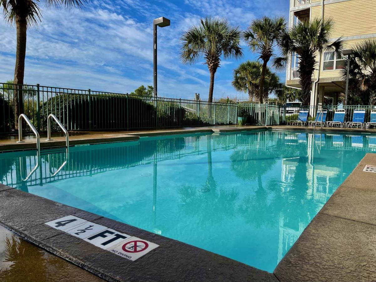 Oceanview Condo With Pool, Hot Tub, Balcony, Right On The Beach Myrtle Beach Eksteriør bilde