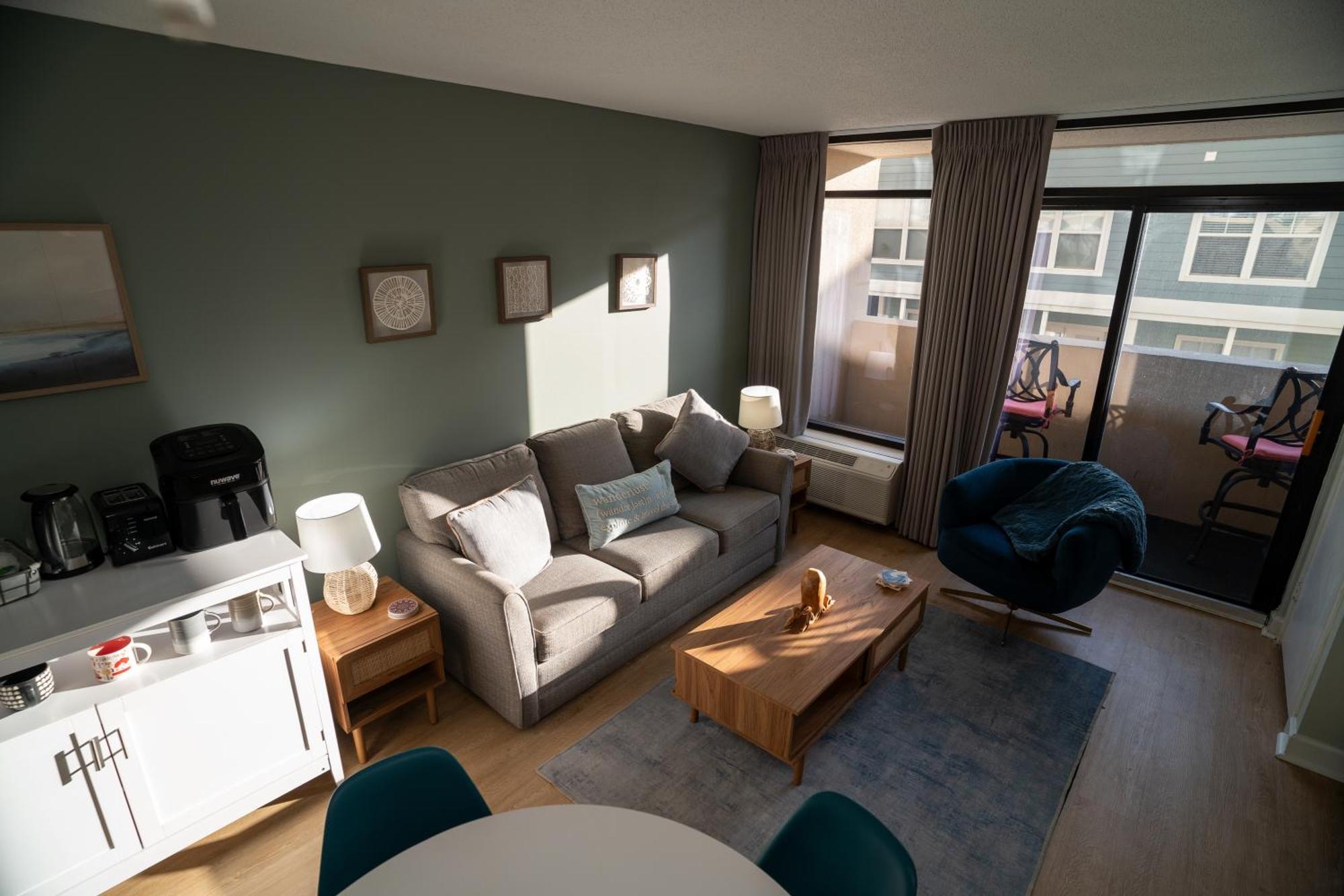 Oceanview Condo With Pool, Hot Tub, Balcony, Right On The Beach Myrtle Beach Eksteriør bilde