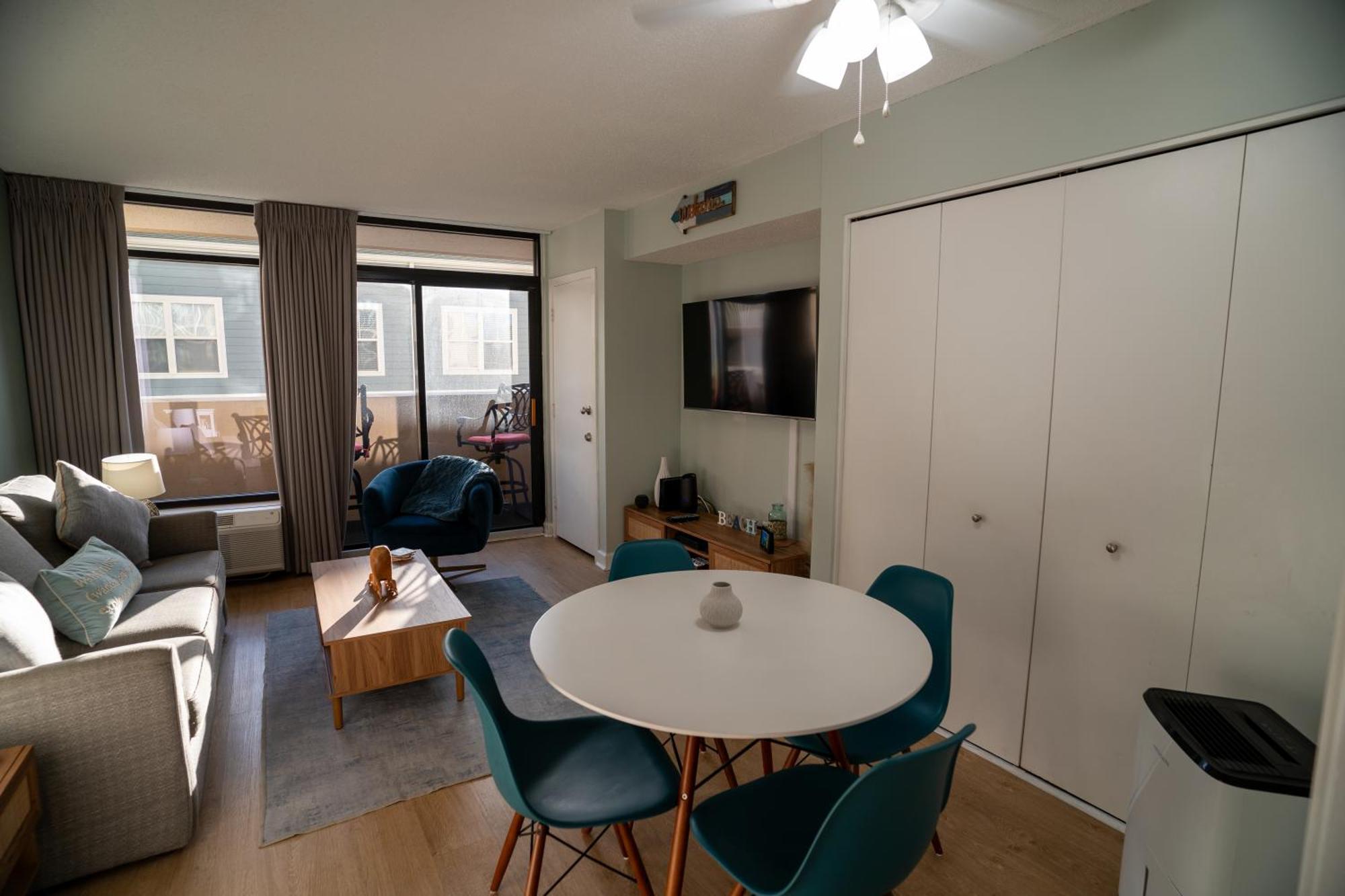 Oceanview Condo With Pool, Hot Tub, Balcony, Right On The Beach Myrtle Beach Eksteriør bilde